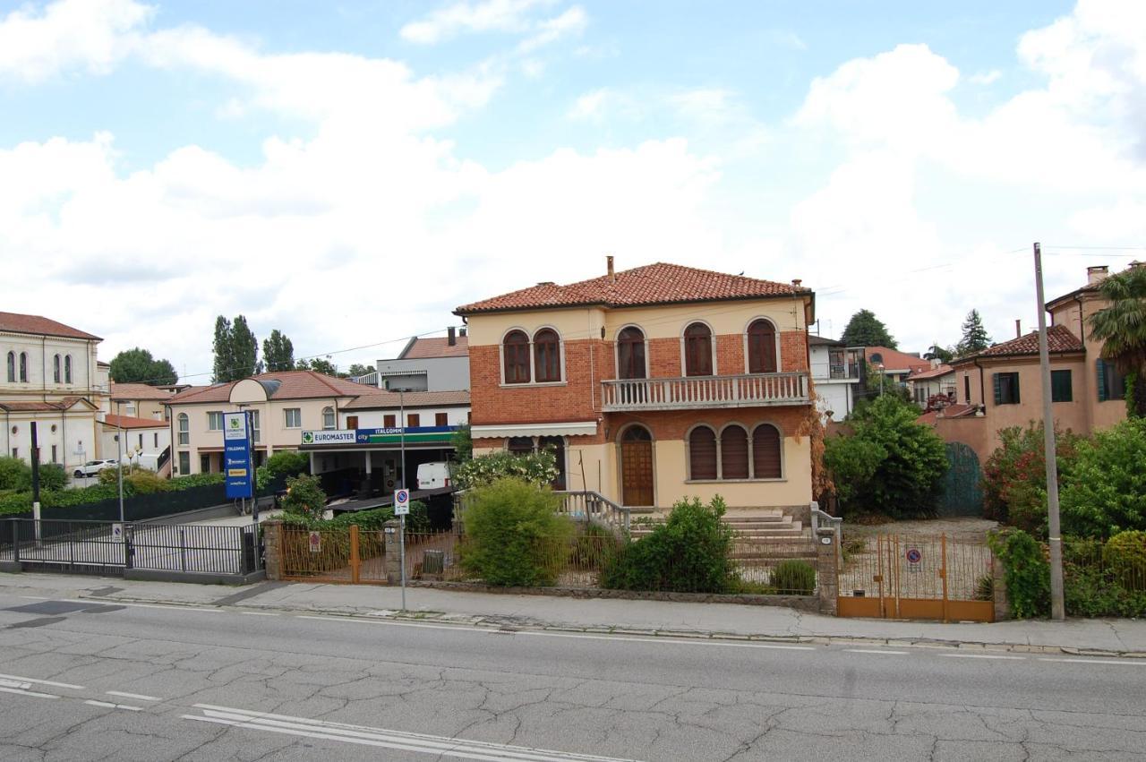 Locazione Turistica Elite Parco Brentelle Bed & Breakfast - Chiesanuova 135 E 167 Падуя Экстерьер фото